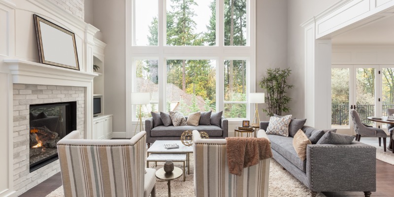 Modern living room with Veneer fireplace