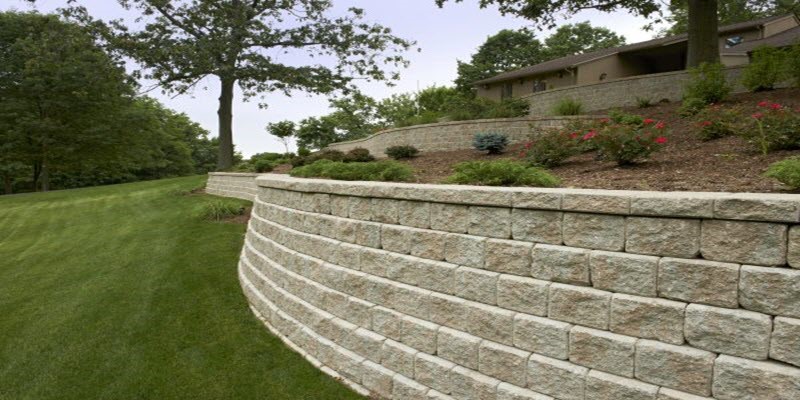 Retaining wall